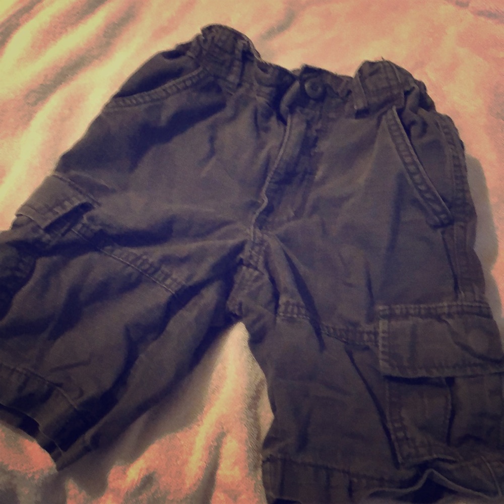 Old Navy Cargo Shorts. Boys.
